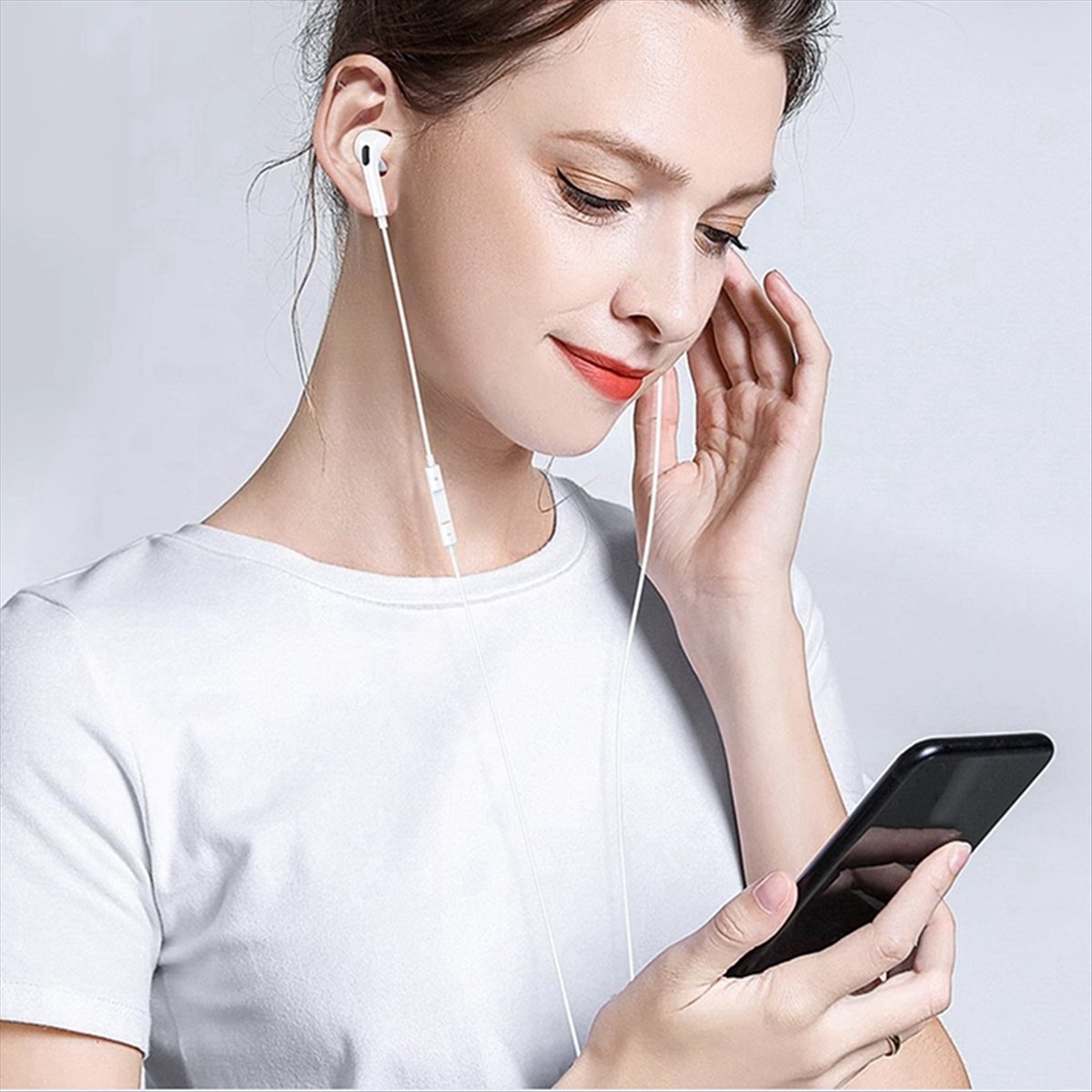 【テックアクセサリー】ヘッドホンケーブル変換アダプター、US - Mobile Tech Accessories のレビューと価格